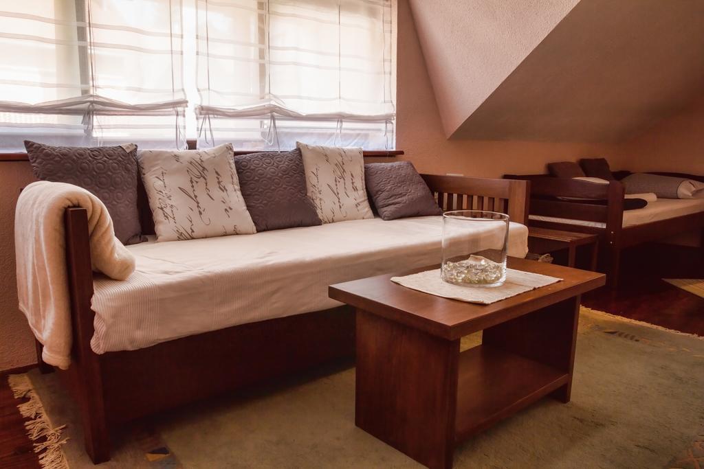 Apartments And Rooms Stefanac Slunj Bilik gambar