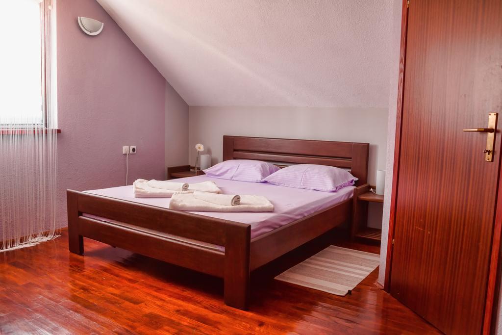 Apartments And Rooms Stefanac Slunj Bilik gambar