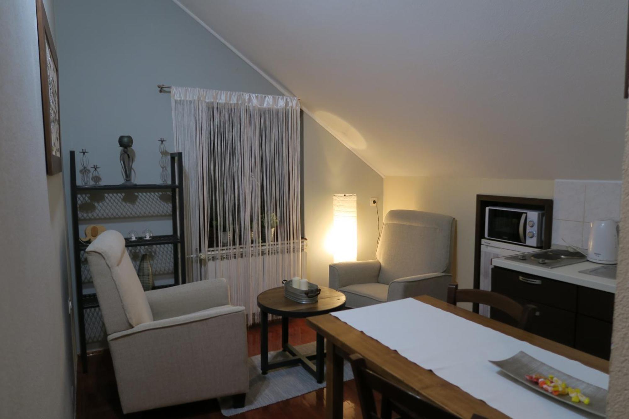 Apartments And Rooms Stefanac Slunj Luaran gambar
