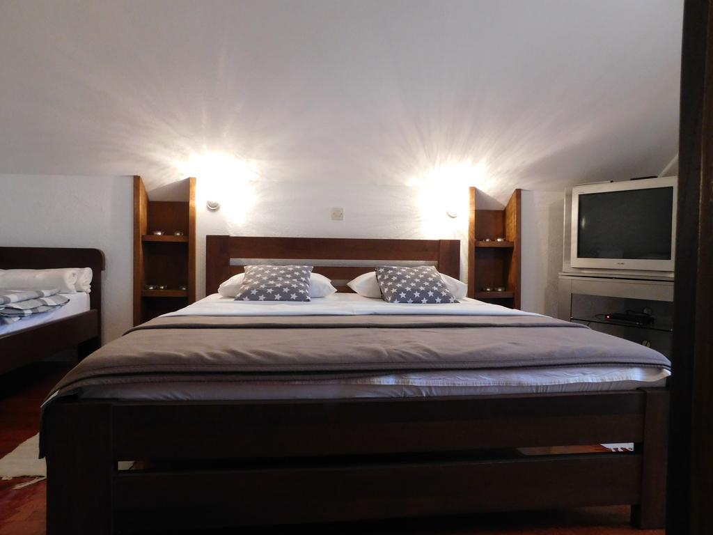Apartments And Rooms Stefanac Slunj Luaran gambar